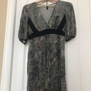 BCBG V-Neck Balloon Shoulder Dress